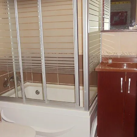 Ares Hotell