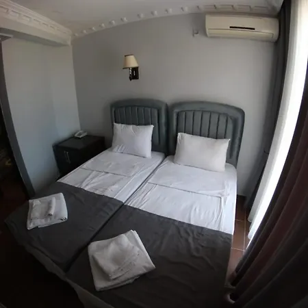 Ares Hotell