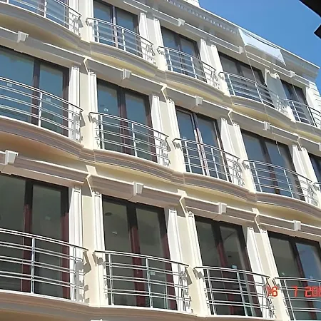 Ares 3* Istanbul