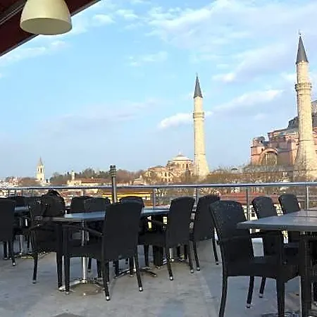 Ares Hotel