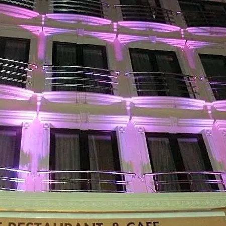 Ares Hotel 3*