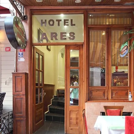 Ares Estambul