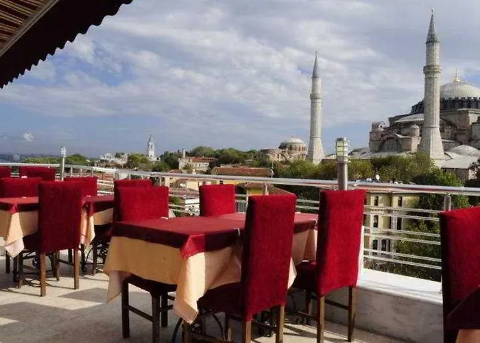 Ares 3* Стамбул